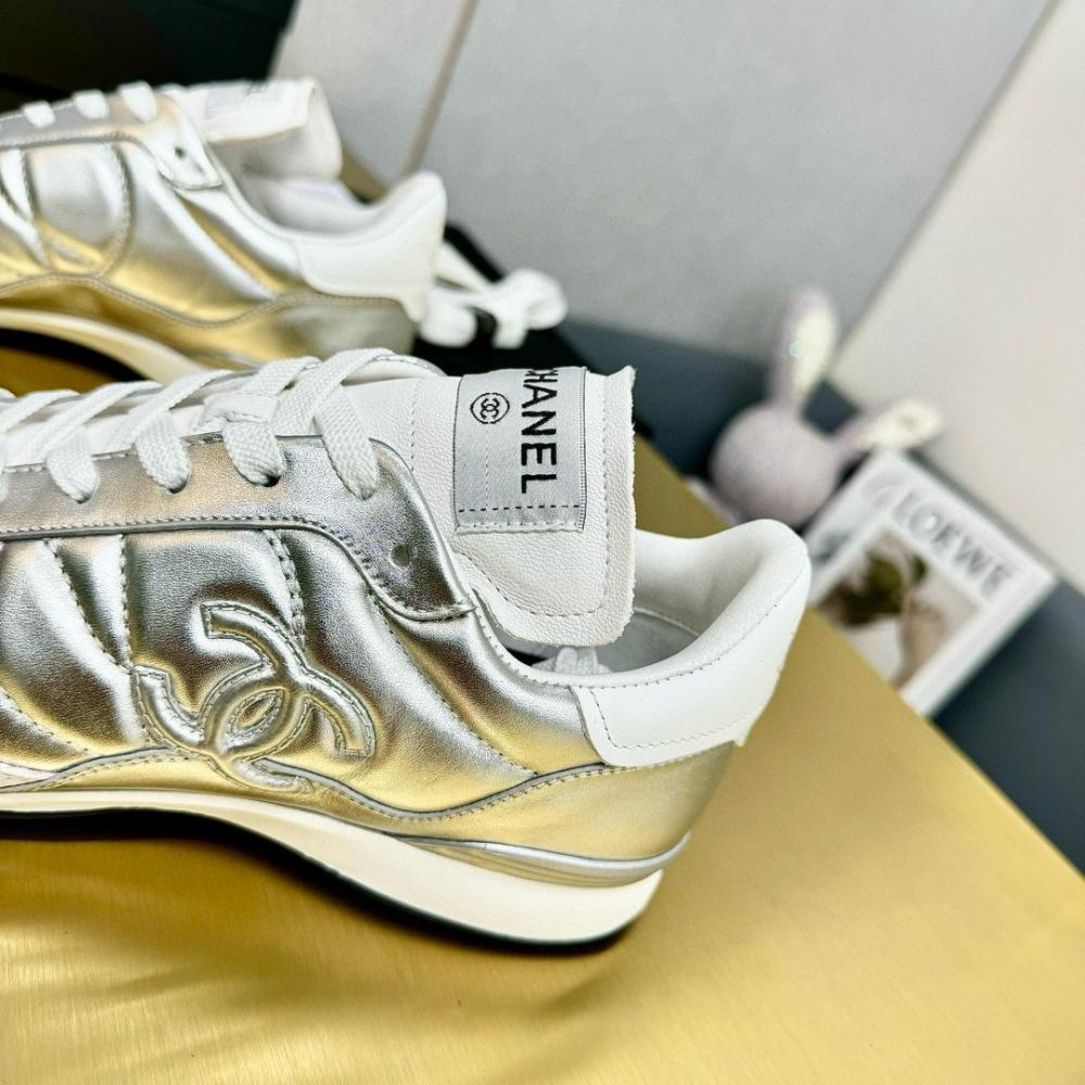 حذاء نسائي ماركة ‏Chanel