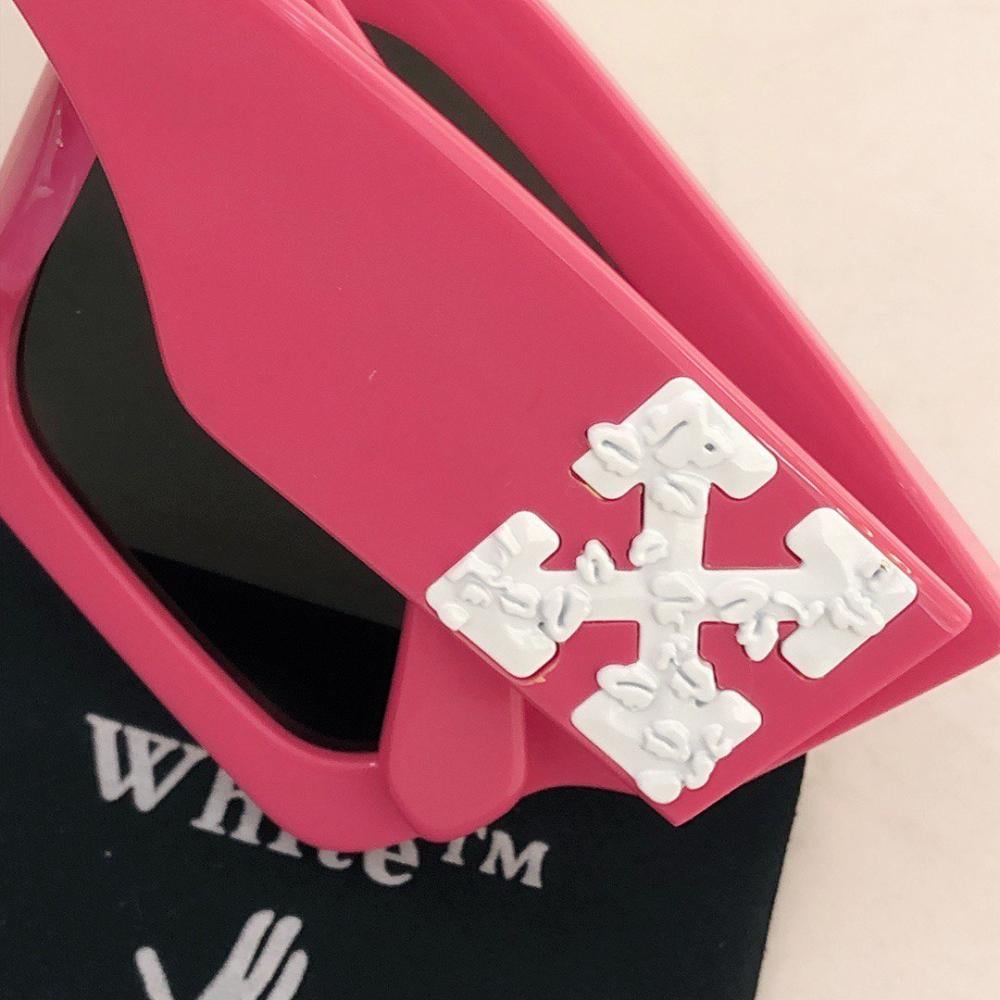 نظاره ماركة off-white