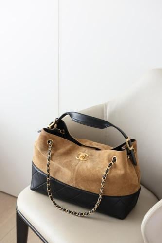 شنطة شانيل 25A مقاس 36 سم