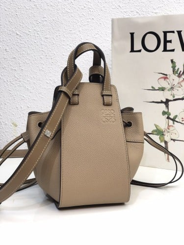ميني شنطه LOEW