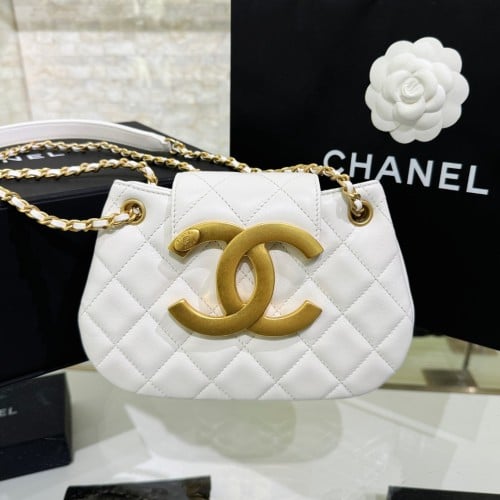 Chanel 24c 21x14x5cm