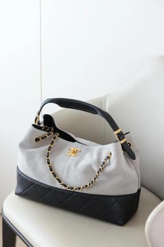 شنطة شانيل 25A مقاس 36 سم