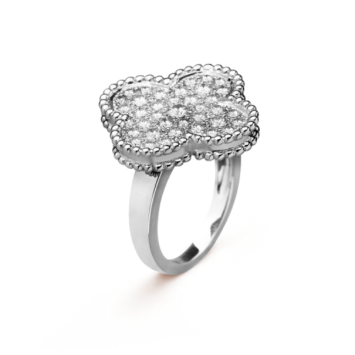 خاتم سحر الحمراء