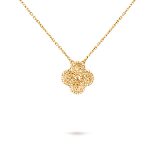 قلادة الحمراء العتيقة