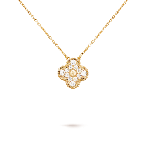 قلادة الحمراء العتيقة