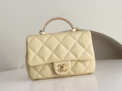 Chanel 24s CF 13X20X7cm