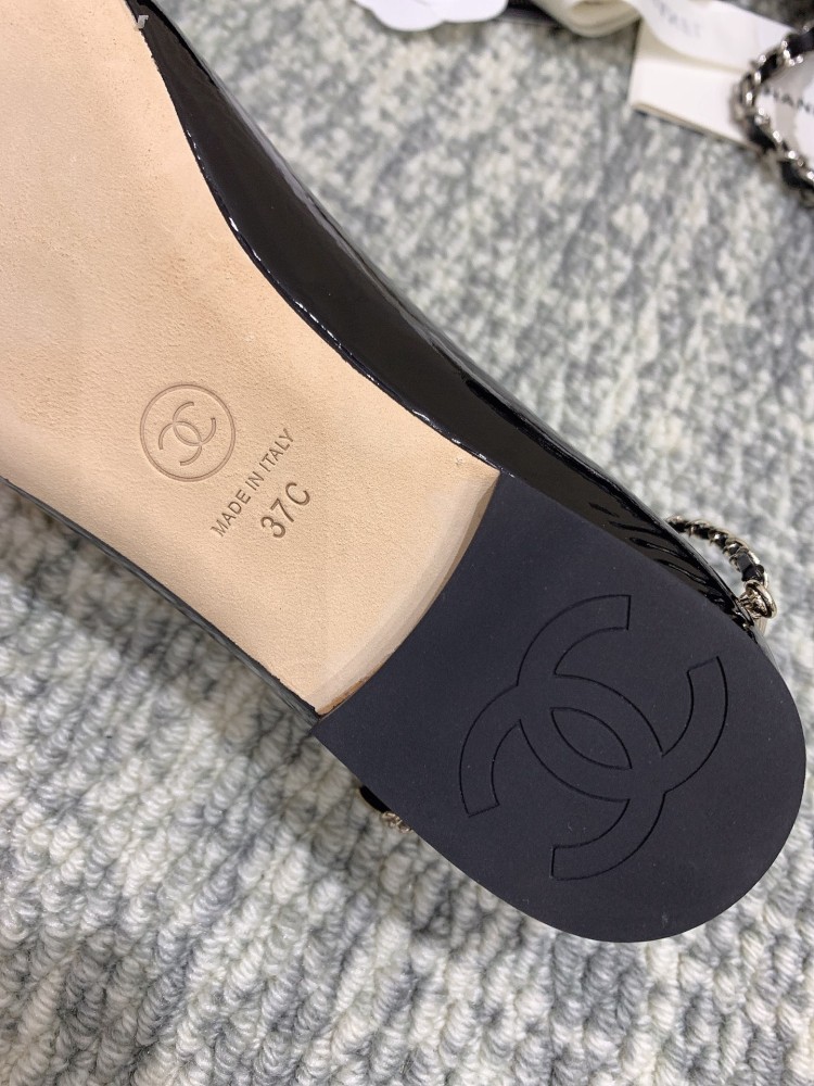 Chanel Mary Jane shoes Size:35-40 - ART GALLERY 100 Chanel Mary Jane shoes Size:35-40 - ART GALLERY 100