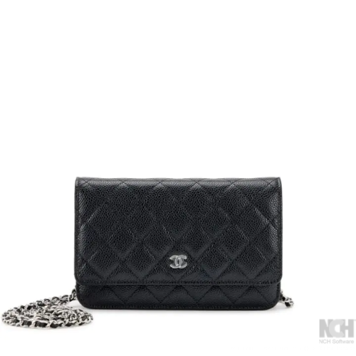 محفظة سوداء مبطنة من جلد الكافيار