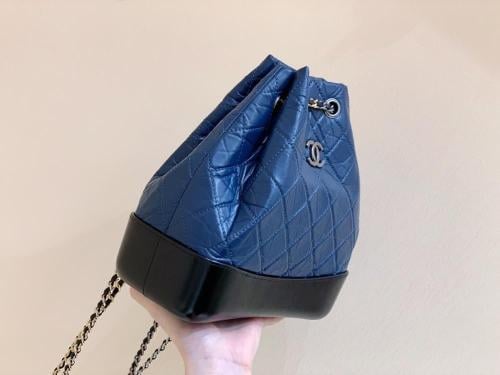 شنطة شانيل Gabrielle مقاس 22.5 سم