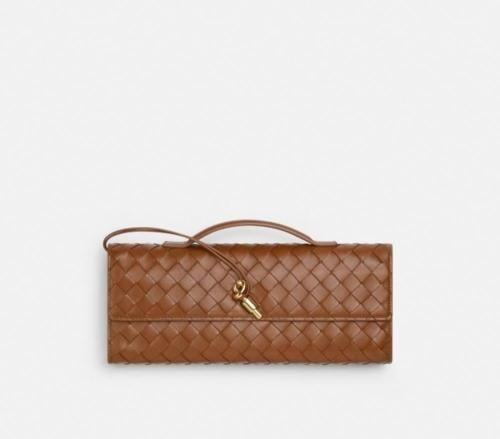 شنطة بوتيقا VENETA مقاس 31 سم