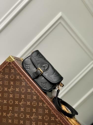 LV Nano Diane 19 x 10.5 x 6