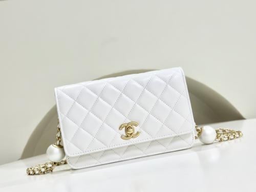 Chanel woc 19cm