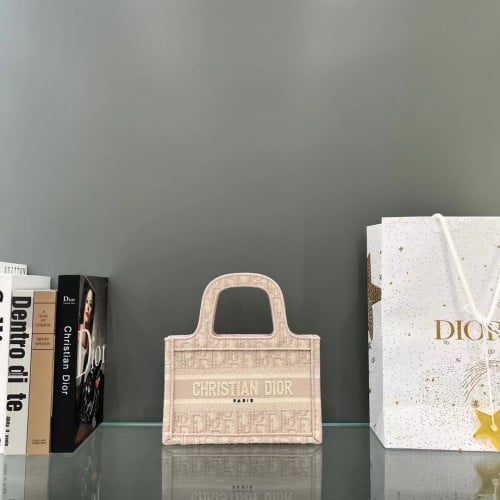 Dior mini book 22cm