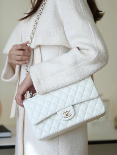 شانيل كلاسيك ابيض 26cm