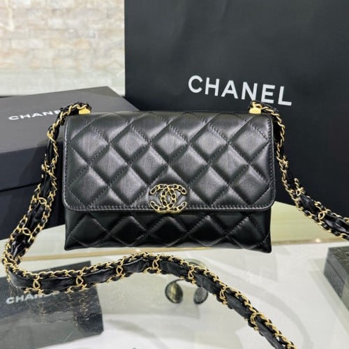 Chanel  23k 18x13x5.5cm