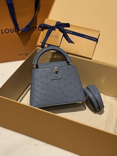 LV mini capucines