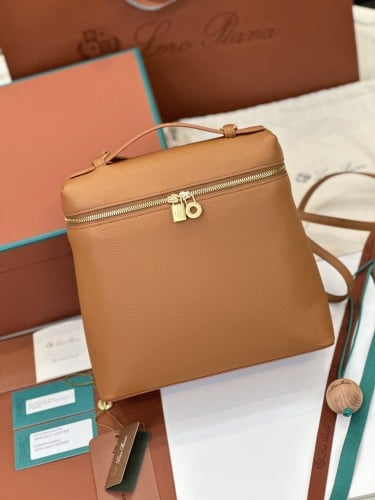 Loro piana shoulder bag 23×21×8 cm