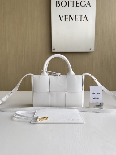 BV Tote mini 20*13*7CM