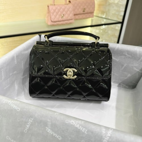 Chanel 13x18x8.5cm