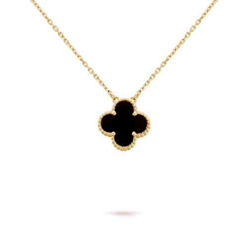 قلادة الحمراء العتيقة