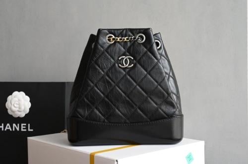 شنطة شانيل Gabrielle مقاس 22.5 سم