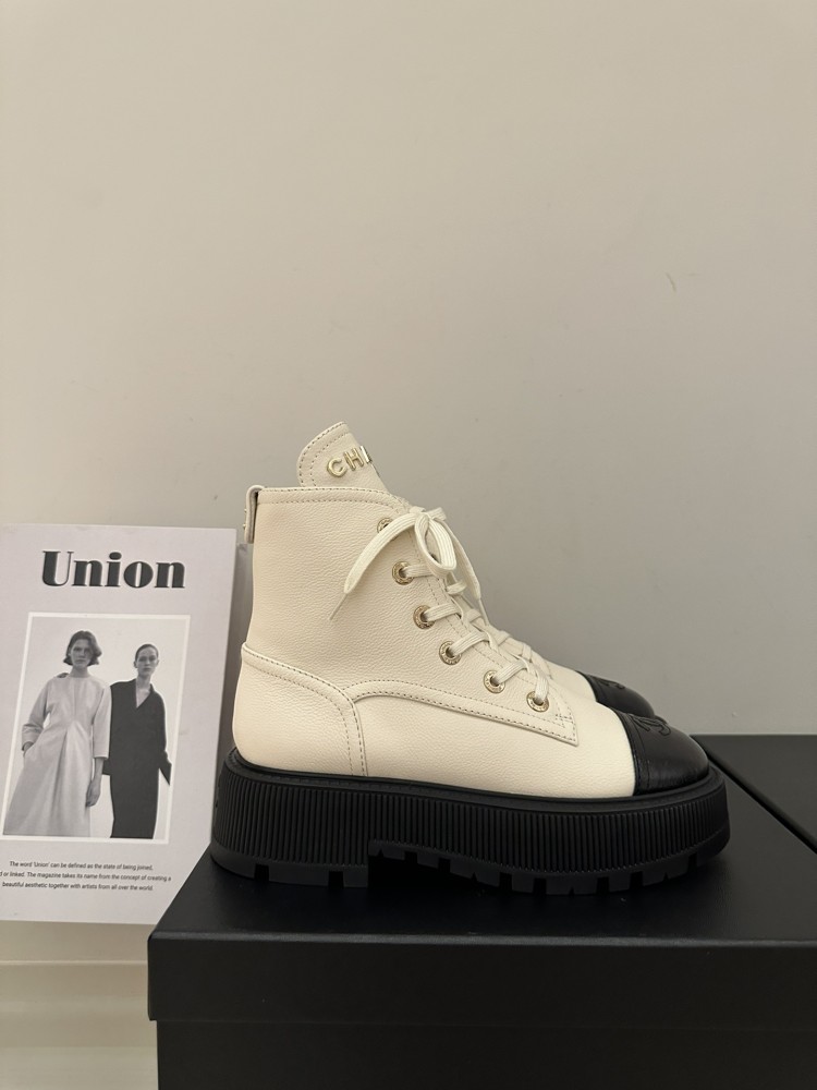 Chanel boots Size:35-41 - ART GALLERY 100 Chanel boots Size:35-41 - ART GALLERY 100