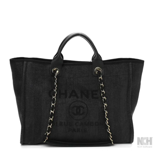 حقيبة شانيل دوفيل متوسطة الحجم من القماش الأسود