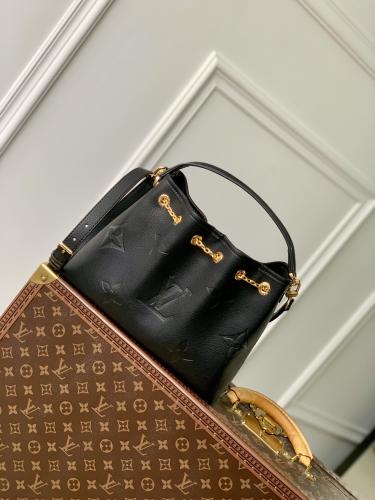 LV Summer Bundle 28.0 x 20.0 x 11.5