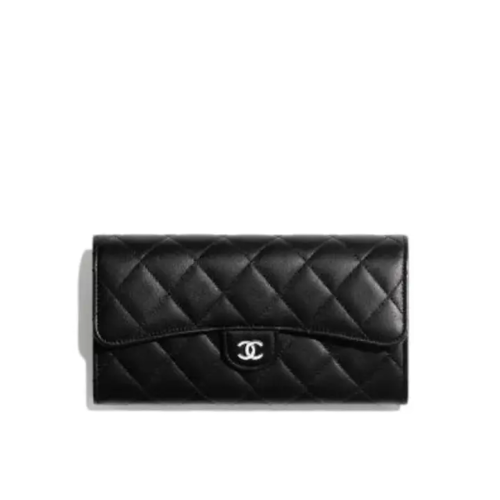 محفظة شانيل الكلاسيكية ذات الغطاء الطويل