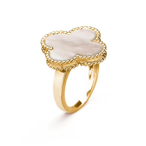 خاتم سحر الحمراء