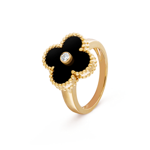 خاتم الحمراء العتيق