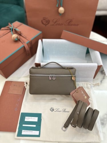 Loro Piana Extra Poket  19×11×6.5