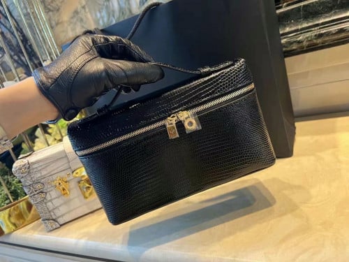 شنطة لوربيانا اسود جلد ايرز