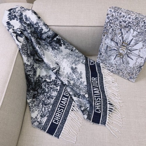 Di0r Jungle shawl 140*140cm 57% cashmere 43% wool