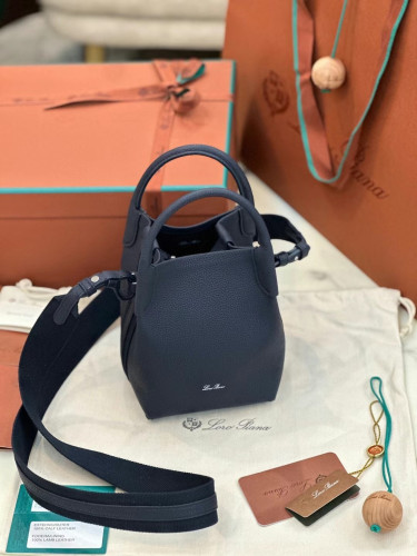 شنطة لوربيان