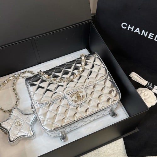 Chanel 23.5x18x8.5cm