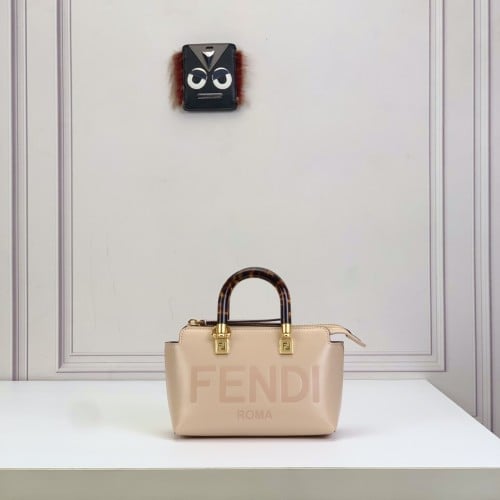 Fendi 20.5x12x9cm