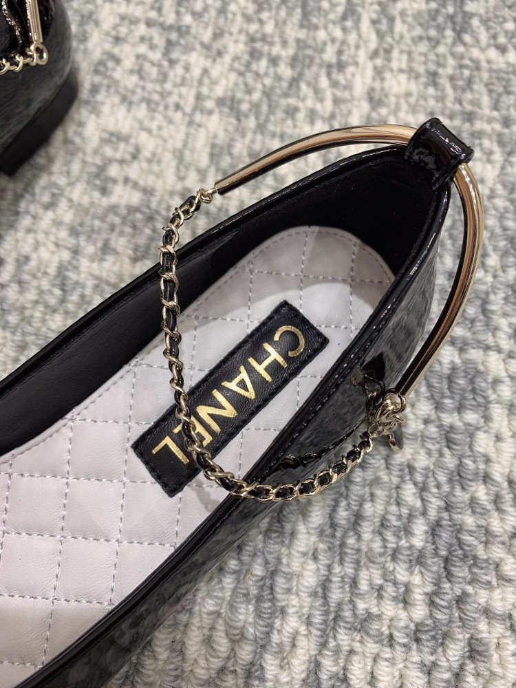 Chanel Mary Jane shoes Size:35-40 - ART GALLERY 100 Chanel Mary Jane shoes Size:35-40 - ART GALLERY 100