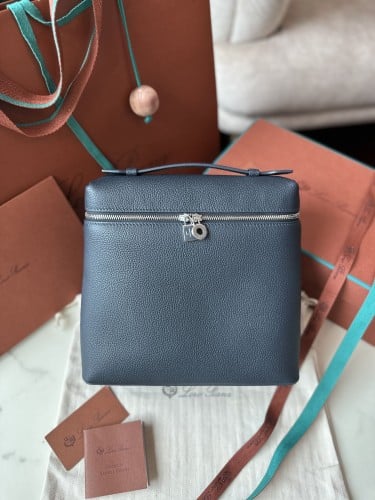 Loro piana shoulder bag 23×21×8 cm