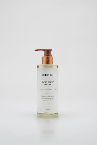 صابون الجسم السائل بتركيبة مغذية لتنظيف وترطيب البشرة - فروتي - فواكه