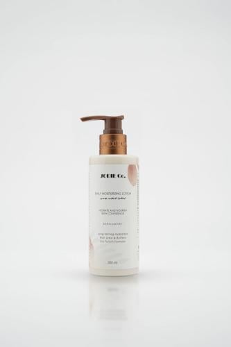 لوشن الترطيب اليومي لبشرة ناعمة ومشرقة طوال اليوم - برغموت وكراميل