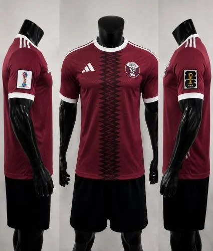 ملابس منتخب قطر