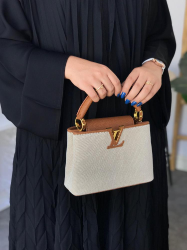 حقيبه يد انيقه وجذابه من ماركه LOUIS VUITTON