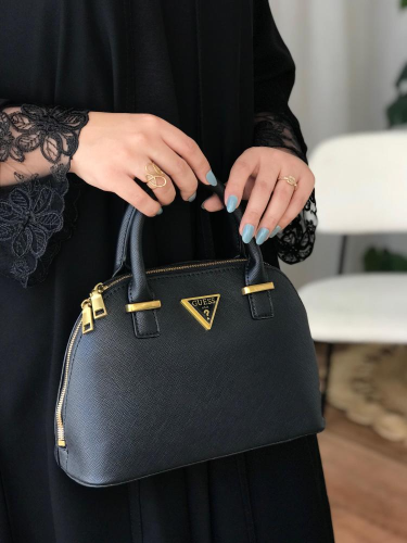 حقيبه يد من ماركه GUESS