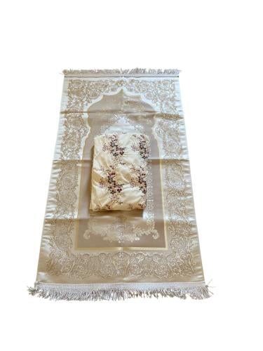 طقم سجاد مضغوط: ثوب قطن مطرز سحاب