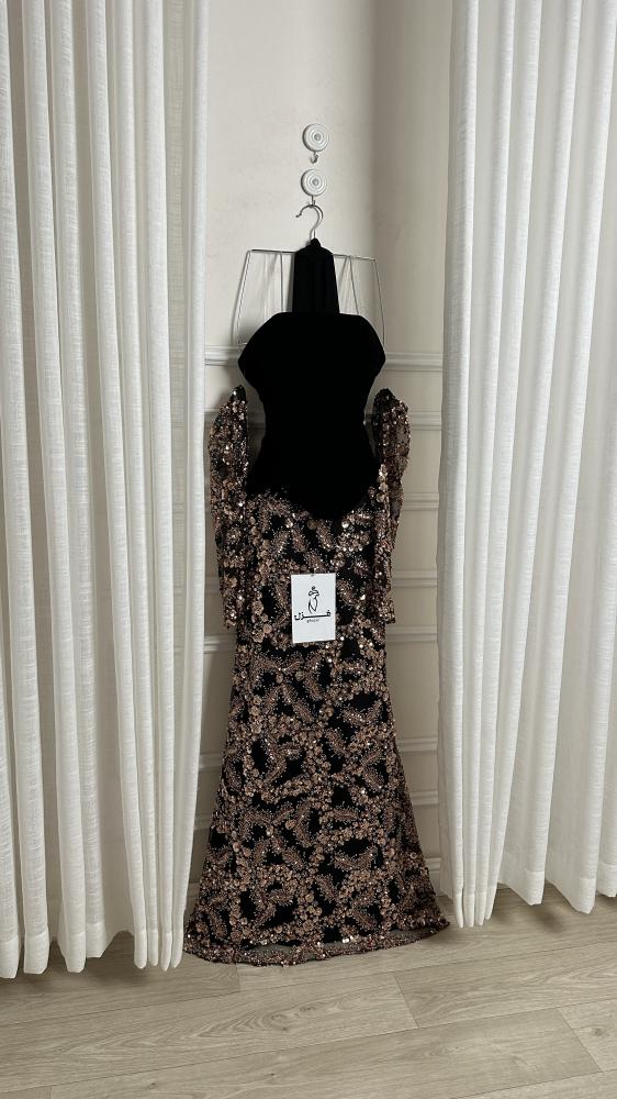 فستان سهرة صدريه جوخ