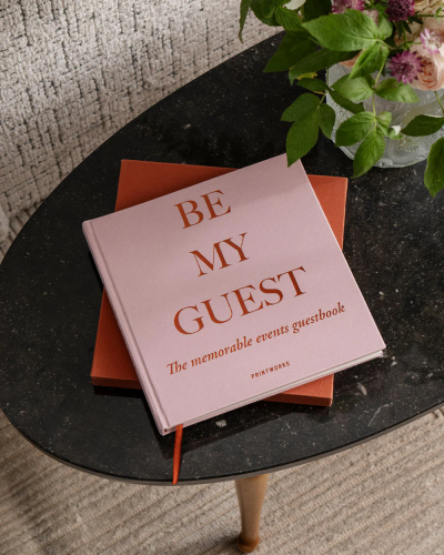 Be My Guest - سجل تذكاري للزوار