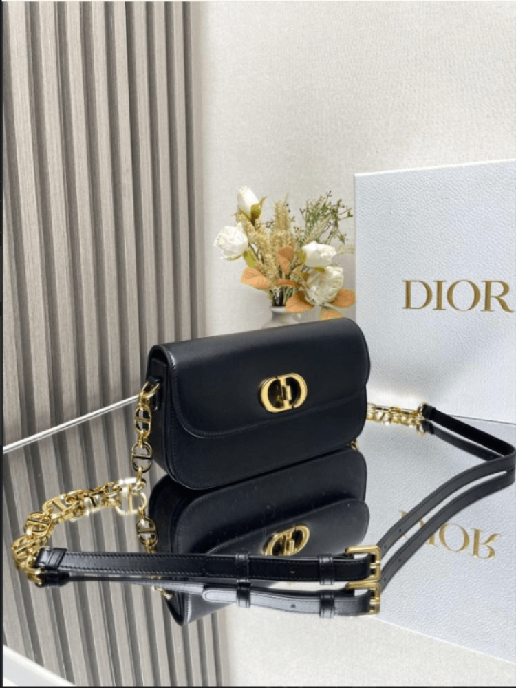 شنط dior