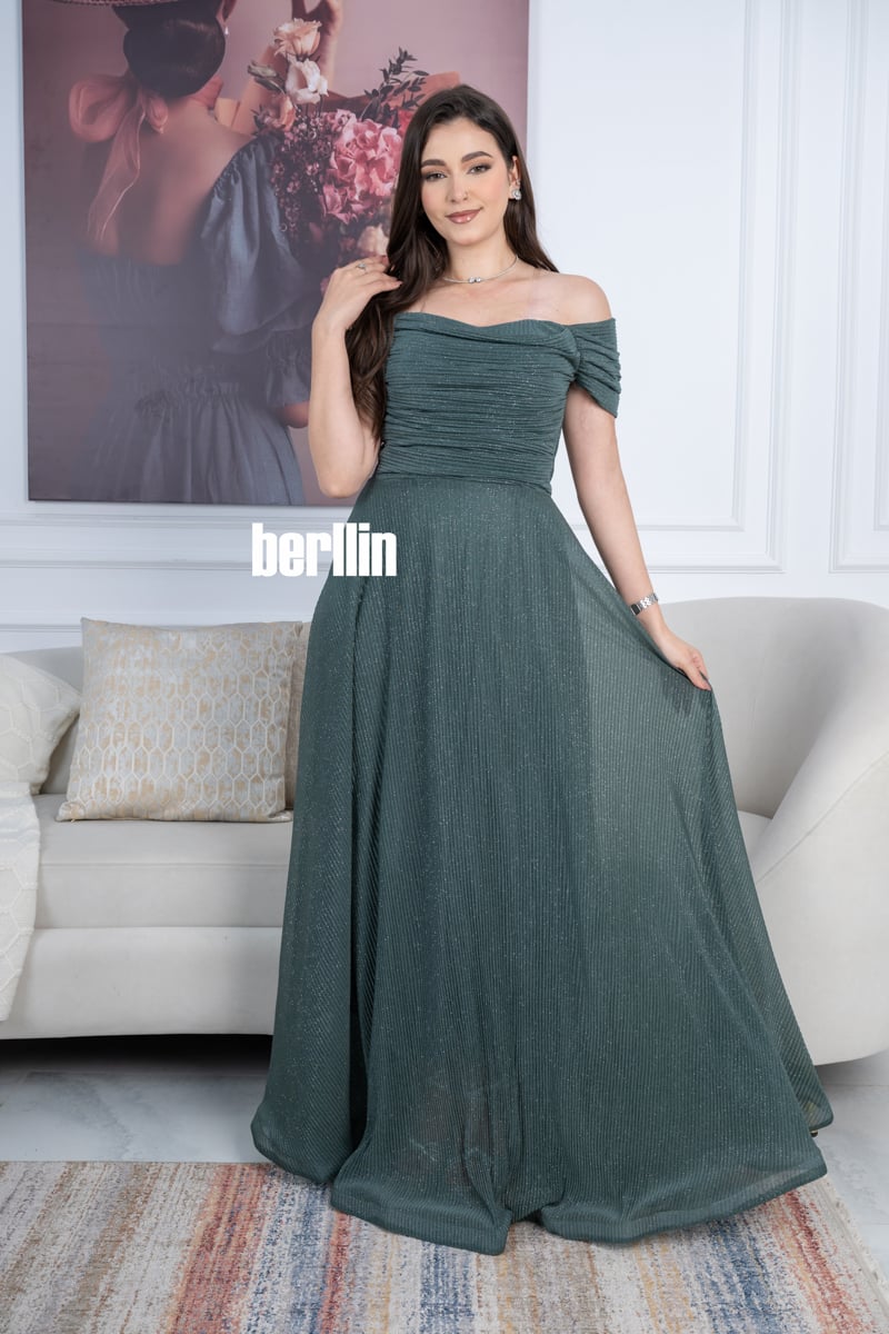 فستان أخضر داكن طويل اوف شولدر بطيات أنيقة