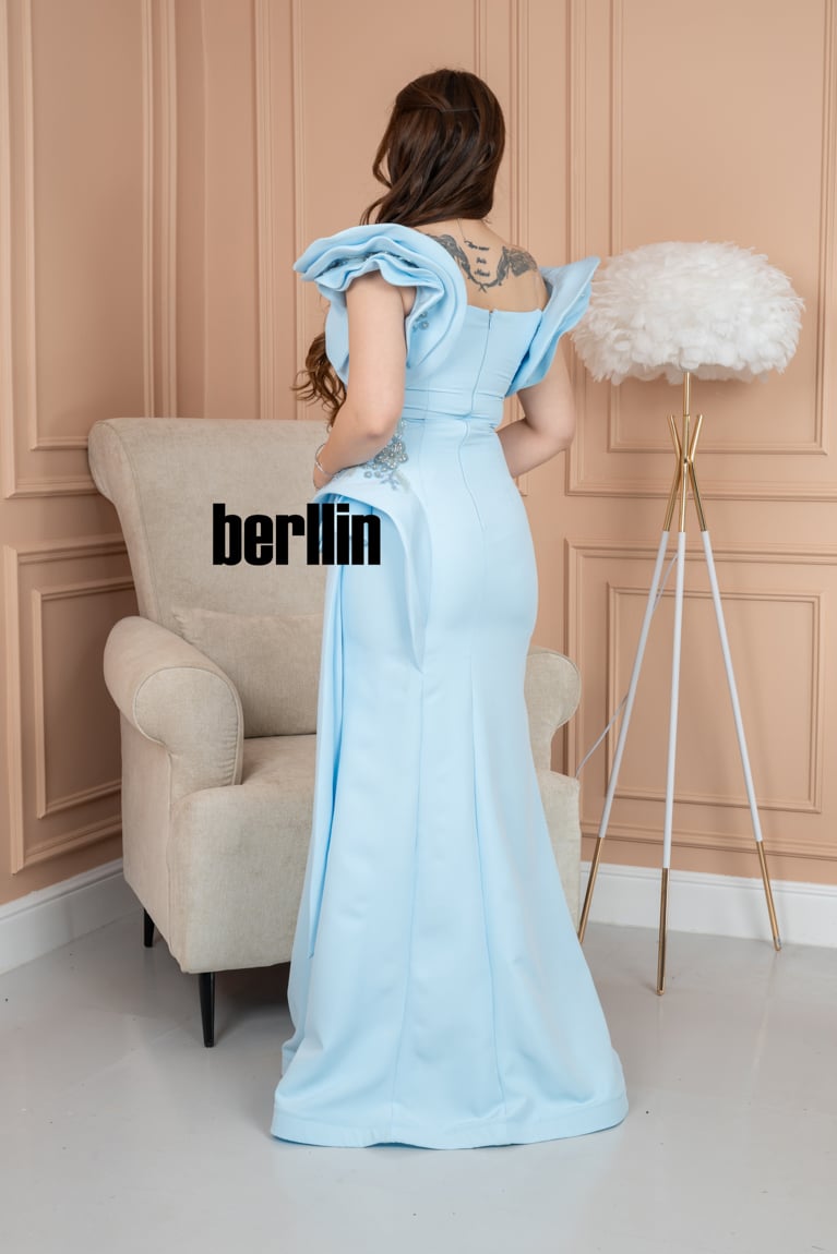 فستان سهرة فستان سهرة طويل ماسك مميز بالتطريز لون سماوي